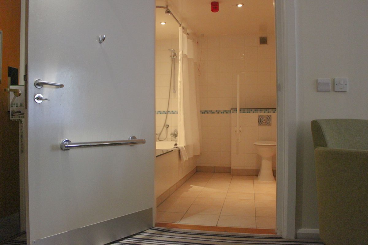 Holiday Inn Taunton accessible bathroom.